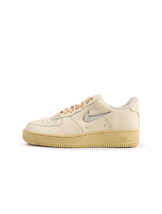 Air Force Womens 1 '07 LX Coconut Milk/ Light Bone